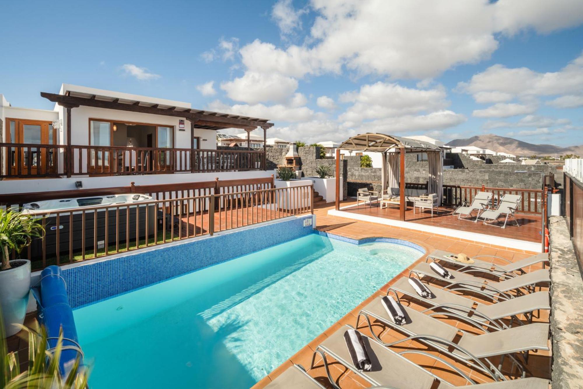 Villa 61 Playablanca Lanzarote Pool Spa Playa Blanca  Exterior foto
